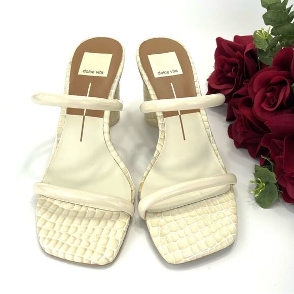 Dolce Vita Noles Chunky Heel Sandal Size 7.5 Ivory Leather Two-Strap Slip-On - Picture 13 of 16